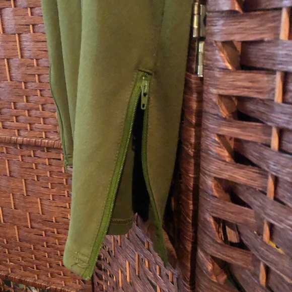 Betabrand Skinny-Leg Cigarette DressPant YogaPant, MP - Picture 5 of 8